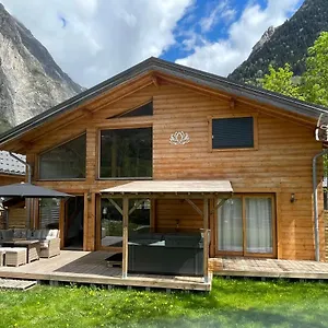 https://chalet-le-lotus-blanc.hotels-rhonealpes.com